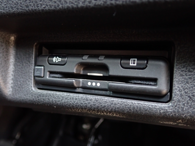 ETC���ڂł��B�L�����H�̗������Œ�Ԃ��鎖�Ȃ��X���[�Y�ɒʉ߂ł��܂��B