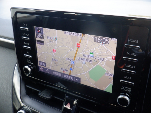 ナビも装備！　知らない場所もあっという間に検索♪ちょっとしたお出かけや旅行もこれでバッチリですね。