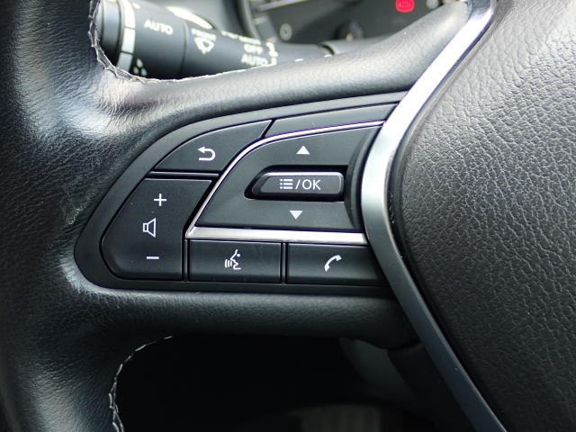 �X�e�A�����O�X�C�b�`�������܂��B