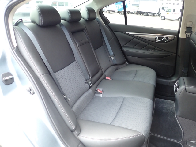 �㕔���Ȃ��傫�ȎC����Ȃ���ԗǍD�ł��B