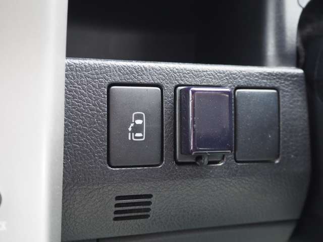 �p���[�X���C�h�h�A�I�ו��̑����ۂ⏬����