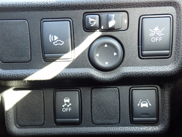 �����h�~�@�\�A�Փˉ���y���u���[�L�t���ŁA�����S�Ƀh���C�u�����y���݂��������܂���