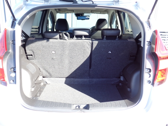 �ʏ펞�̃��P�b�W�X�y�[�X�ł��I�傫�ȊJ���ŉו��̏悹�~�낵���y�ɍs���܂��B