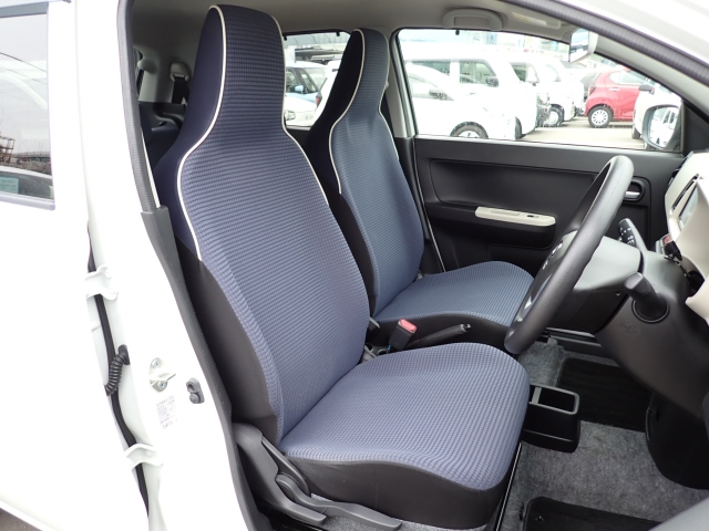 �t�����g�V�[�g����ԗǍD�ł���B�傫�ȉ�����Ȃ��A����S�n�������ł���B