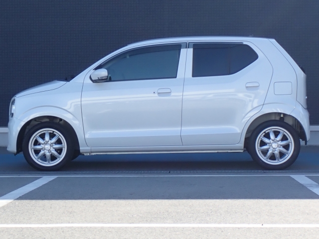 �[�ԓ����瑖�s�����������ŁA���Օi�������S�Ă̕��i���P�N�ԕۏ؂��܂��B�i�����ԗ��͉ˑ����u�Ɋւ���ۏ؂͕ۏؑΏۊO�B�A���Ԃ͂U�����Ԃ܂��͂T�C�O�O�O�����܂ŁB�j