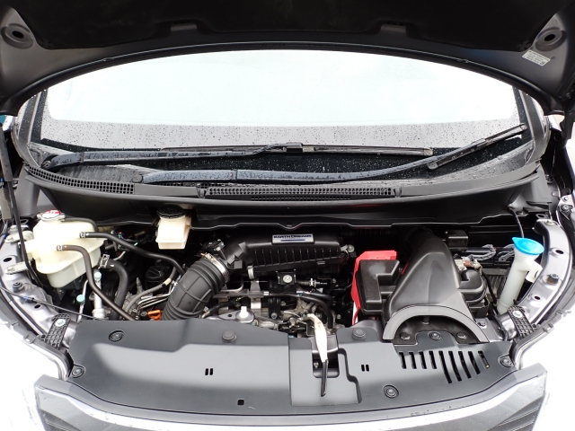 �G���W�����[�������ꂢ�ł���B�@�֋@�\�n���ǍD�ł��B�[�ԑO�ɓ_���������s���܂��B�G���W���I�C���E�I�C���t�B���^�[�E�G�A�R���t�B���^�[�E���C�p�[�S���͕K�������v���܂��B