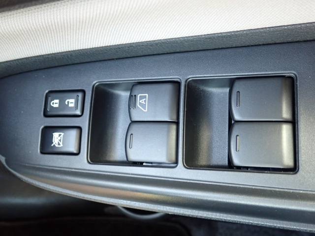 ���̊J�͓d���i�p���[�E�B���h�j�ɂȂ�܂��̂ŁA�֗��ł���ˁB