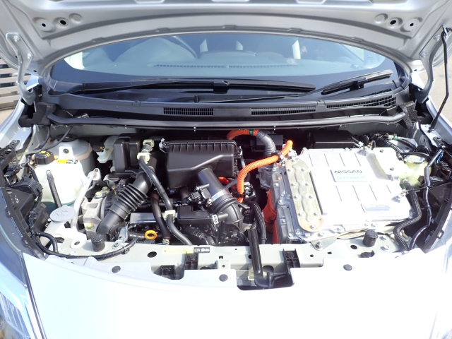 �G���W�����[�����Y��ł���B�@�֋@�\�n���ǍD�ł��B�[�ԑO�ɓ_���������s���܂��B