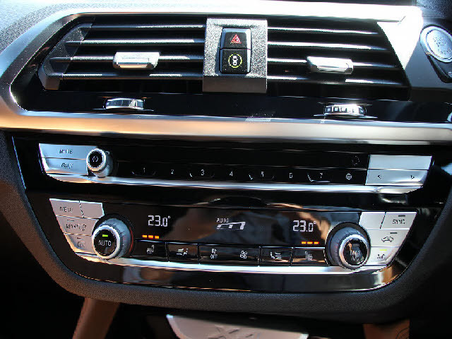 ���Ђł͑S�ԏ[���̖����A�t�^�[�T�[�r�X�t�ł��I�S�Ԗ����Q�N�ۏ؁��N�R��R�N�ԃG���W���I�C�������������|���}�[�����e�i���X�{�H���֓����O�����[�Ԕ�p�����T�[�r�X���B�ڂ����̓z�[���y�[�W���������������B