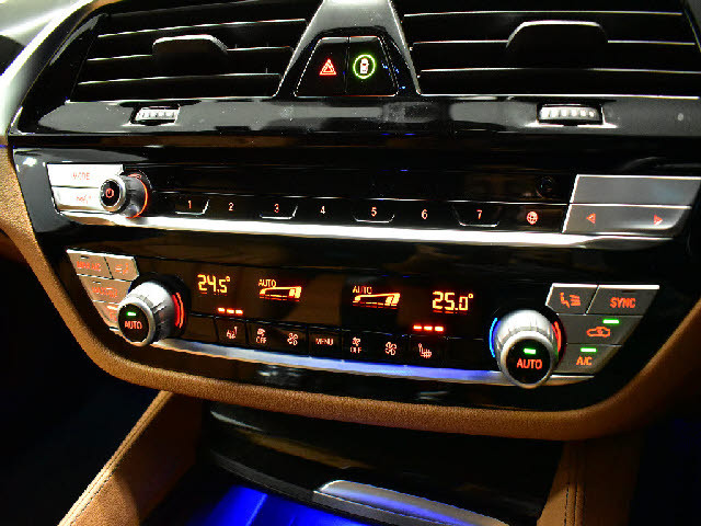 �S�ԓX���ɂēW�����I���z��������Ό��Ԋm�F���\�ł��B���C�y�ɂ��z�����������܂��B���X�^�b�t���ׂ��������������Ē����܂��̂ŗA���Ԃɂ��s����������ł����S�ł��B