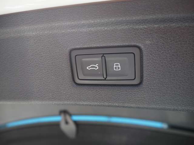 ☆パワートランク付き！荷物の多い際や手の