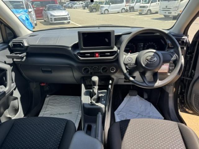 �ԗ��̏ڍׂ��Ԃɕt���܂��Ă̓X�^�b�t�܂ł��C�y�ɂ��₢���킹���������B