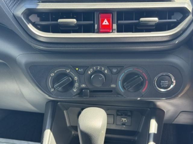 �ԗ��̏ڍׂ��Ԃɕt���܂��Ă̓X�^�b�t�܂ł��C�y�ɂ��₢���킹���������B