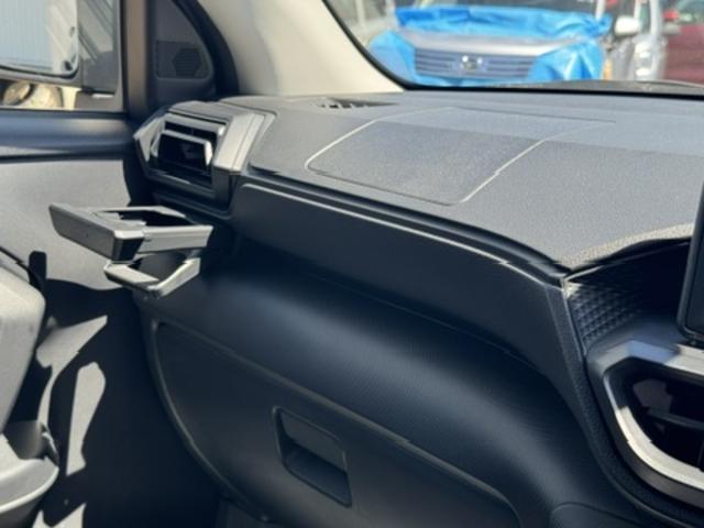 �ԗ��̏ڍׂ��Ԃɕt���܂��Ă̓X�^�b�t�܂ł��C�y�ɂ��₢���킹���������B