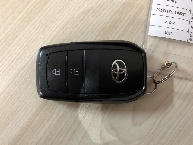 �g�т��邾���Ńh�A���̎{���E�J���E�G���W���n�����\�ȃX�}�[�g�L�[�V�X�e���𑕔����Ă���܂��B�֗����̃V�X�e���͈�x�g���Ǝ�����܂���B�Z�L�����e�B�ʂł����S�ł��B