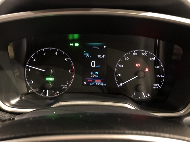 �l�X�ȏ�񂪕\������郁�[�^�[�p�l���͎��F���ƃf�U�C�����𗼗��������f�G�ȃf�U�C���ł��I