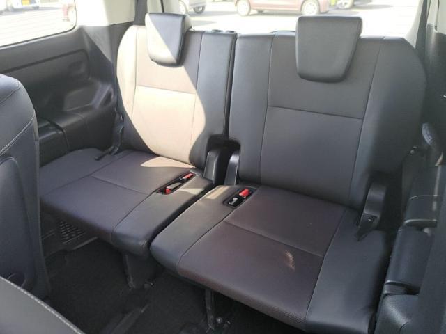 サードシートは、跳ね上げ式です！