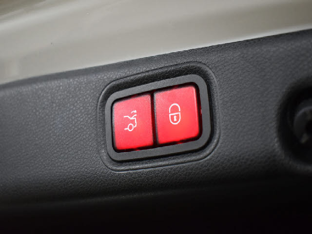 �S�ԓX���ɂēW�����I���z��������Ό��Ԋm�F���\�ł��B���C�y�ɂ��z�����������܂��B���X�^�b�t���ׂ��������������Ē����܂��̂ŗA���Ԃɂ��s����������ł����S�ł��B