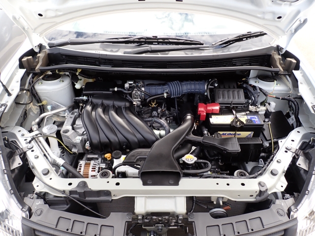 �G���W�����[�������ꂢ�ł���B�@�֋@�\�n���ǍD�ł��B�[�ԑO�ɓ_���������s���܂��B�G���W���I�C���E�I�C���t�B���^�[�E�G�A�R���t�B���^�[�E���C�p�[�S���͕K�������v���܂��B