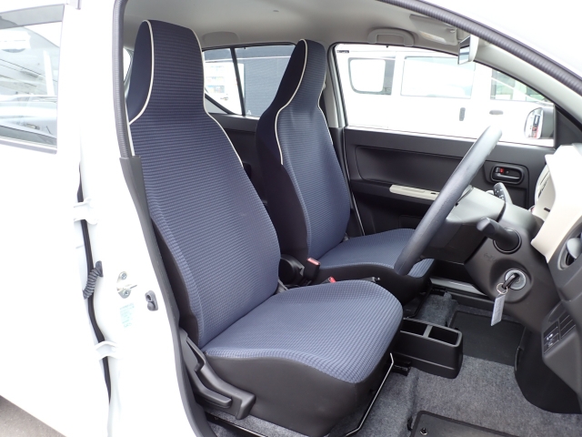 �t�����g�V�[�g����ԗǍD�ł���B�傫�ȉ�����Ȃ��A����S�n�������ł���B