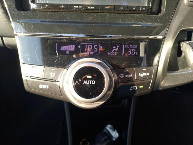 エアコンパネルも操作しやすいです！
