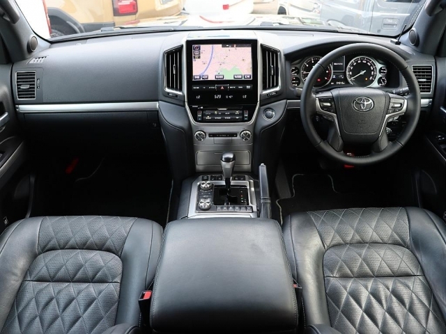 トヨタ ランドクルーザーワゴン ZX G－フロンティア 679.8万