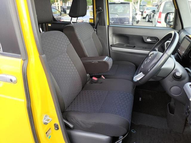 ベンチシート！肘掛けも付いてます！