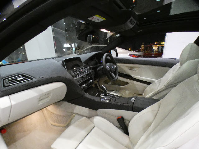 ■Ｔ．Ｕ．Ｃ．ＧＲＯＵＰ横浜港南店では、全車２年保証付です。自社工場完備で、充実のアフターサービス！■専門店ならではのコダワリの正規ディーラー車輌！年３回ポリマーメンテナンスサービス実施中！