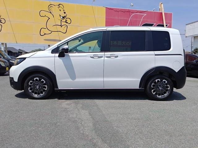 当社理想の中古車は値段の割に良質な物件です。金額が安くて当然な修復歴有の車や走行の多い車・金額は安いけれど諸費用が当社の数倍以上するお店が存在しますが当社は支払い総額で良質な物件を追求します。