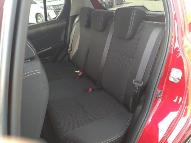 �Z�J���h�V�[�g�́A�����^�I