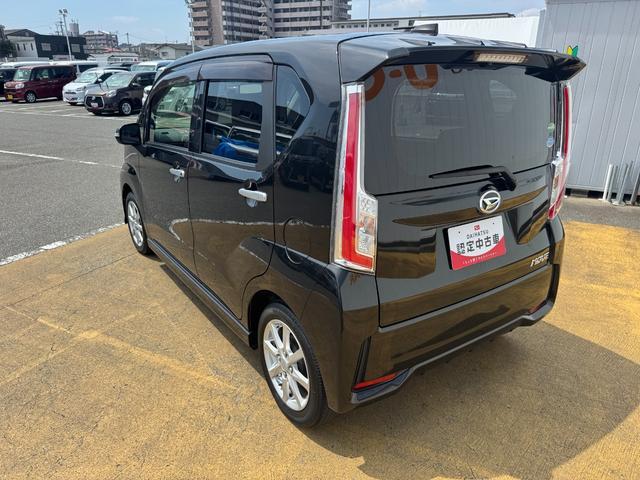 �����h�A�E�����N�H�[�^�[�E�o�b�N�h�A�E�B���h�E�ɃX���[�N�h�K���X���̗p