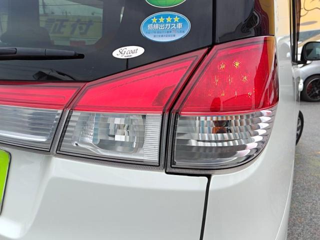 当社理想の中古車は値段の割に良質な物件です。金額が安くて当然な修復歴有の車や走行の多い車・金額は安いけれど諸費用が当社の数倍以上するお店が存在しますが当社は支払い総額で良質な物件を追求します。