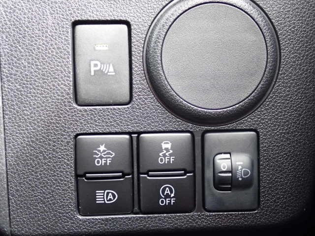 横滑防止機能、衝突回避軽減ブレーキ付きで、より安全にドライブをお楽しみいただけます♪