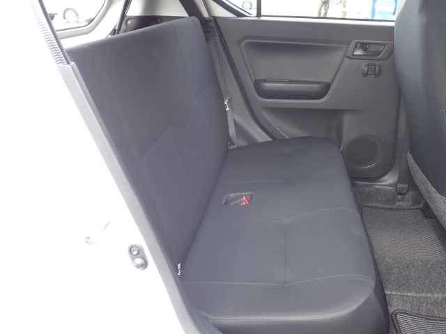 リヤシートになります。ぜひご来店頂き、状態をご確認ください。