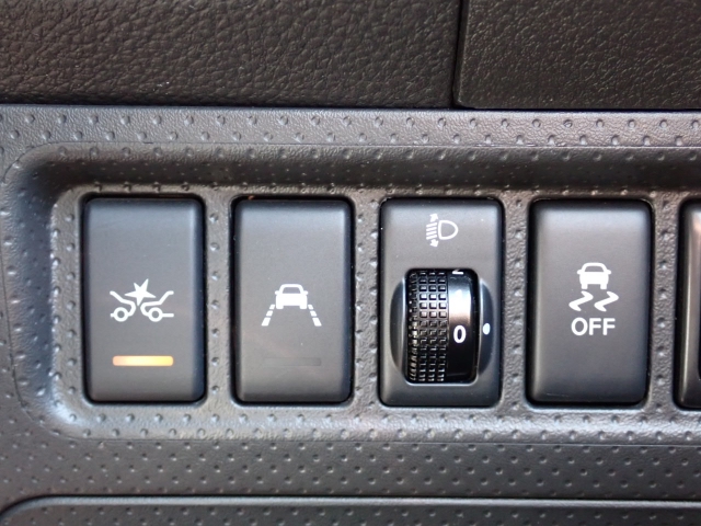 �����h�~�@�\�A�Փˉ���y���u���[�L�t���ŁA�����S�Ƀh���C�u�����y���݂��������܂���