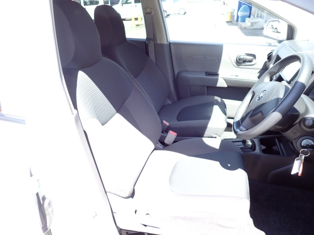 �t�����g�V�[�g�A��ԗǍD�ň��S�ł��B�傫�ȉ�����Ȃ����S�ł�