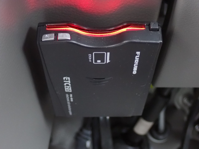 ETC���������Ă��܂��B�m���X�g�b�v�ŗ�������ʉ߂ł��܂��B���ꂵ�������ł���ˁB