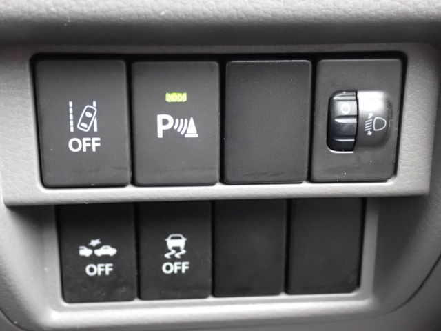 �����h�~�@�\�A�Փˉ���y���u���[�L�t���ŁA�����S�Ƀh���C�u�����y���݂��������܂���