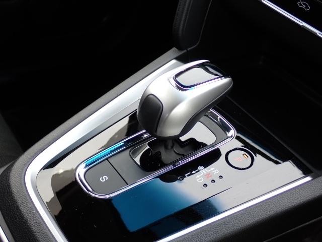 �V�t�g�m�u�̓X�����Ȃ��A���ꂢ�ȏ�Ԃł��B���ł��G��镔�������ꂢ���Ƒ�؂ɏ���Ă������Ƃ�������܂���B