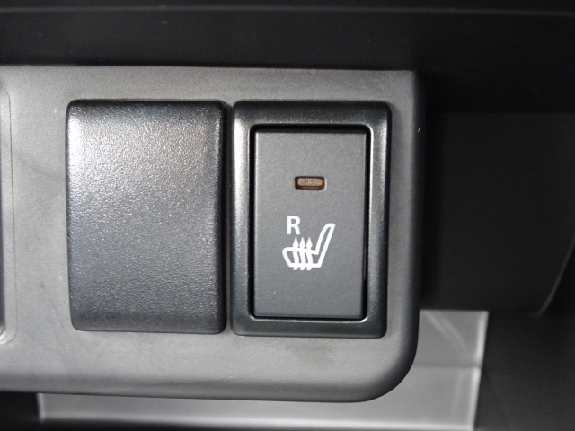 �^�]�Ȃ̓V�[�g�q�[�^�[�������Ă���܂��B