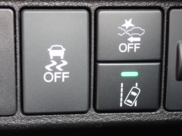 �����h�~�@�\�A�Փˉ���y���u���[�L�t���ŁA�����S�Ƀh���C�u�����y���݂��������܂���