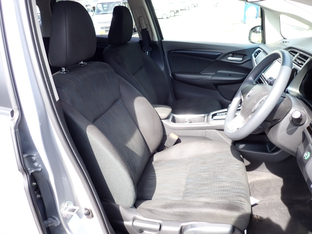 �t�����g�V�[�g�A��ԗǍD�ň��S�ł��B�傫�ȉ�����Ȃ����S�ł�