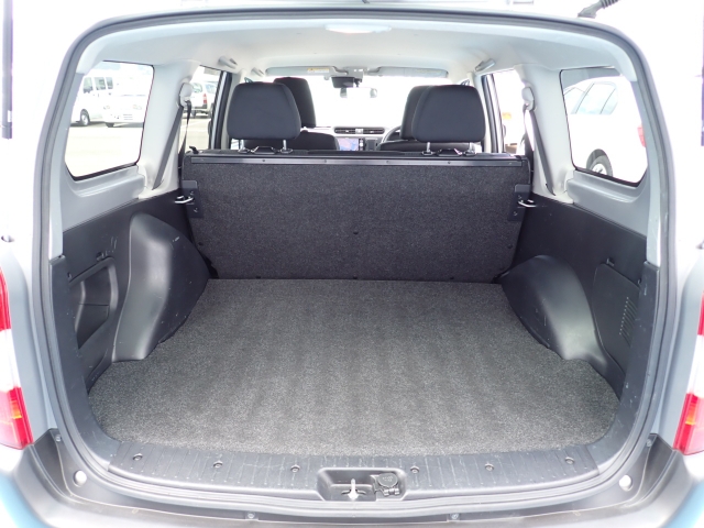 オリックス認定中古車は外部機関ＡＩＳの厳格な検査を全車実施し修復暦が無く状態の良い車両を厳選しておりますので安心してお買い求め頂けます！　保証も充実で安心！