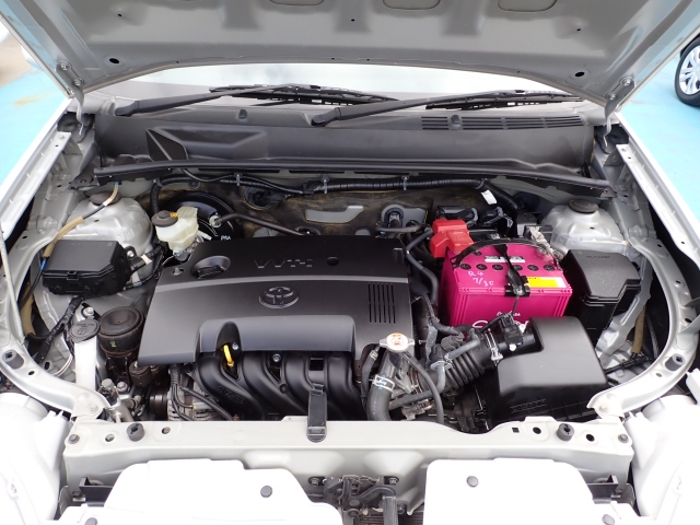 エンジンルームもきれいですよ。機関機構系も良好です。納車前に点検整備も行います。エンジンオイル・オイルフィルター・エアコンフィルター・ワイパーゴムは必ず交換致します