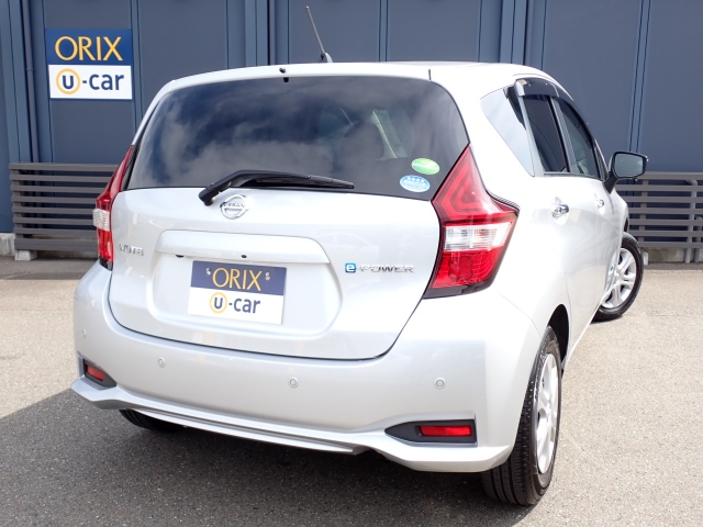 �����r���[�̉摜�ɂȂ�܂��B�I���b�N�X�F�蒆�ÎԂɂ́A���w��������S���Ă���肢���������߂ɁA�Ǝ��̢�I���b�N�X�F�蒆�Îԕۏأ�����t�����Ă��܂��B