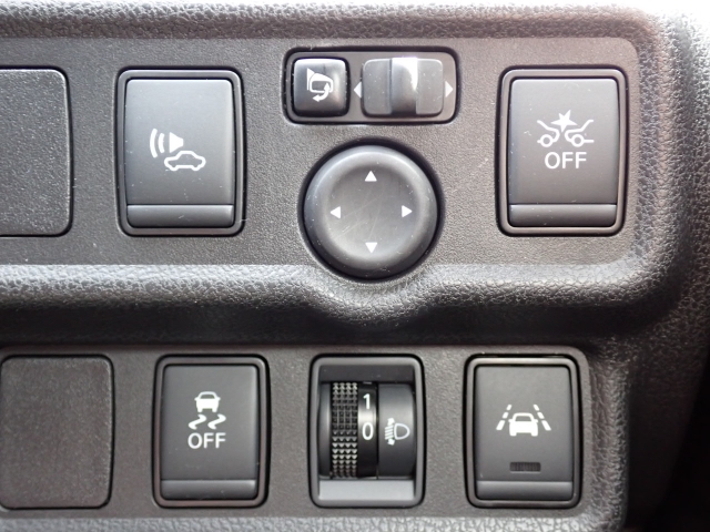 �����h�~�@�\�A�Փˉ���y���u���[�L�t���ŁA�����S�Ƀh���C�u�����y���݂��������܂���