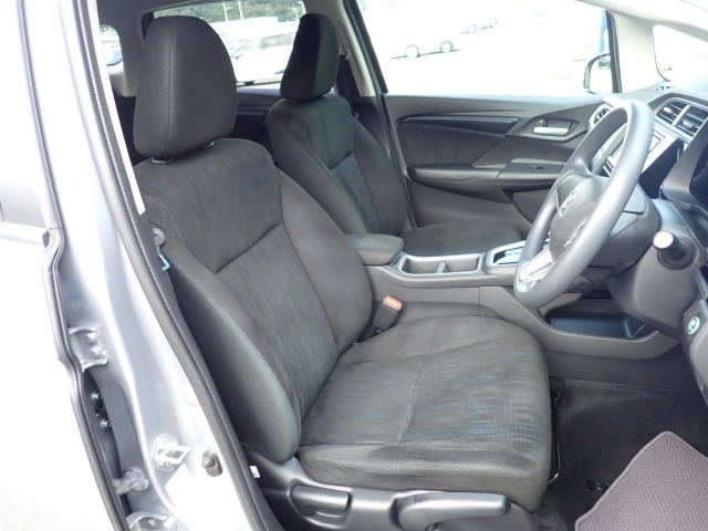 �t�����g�V�[�g�A��ԗǍD�ň��S�ł��B�傫�ȉ�����Ȃ����S�ł�