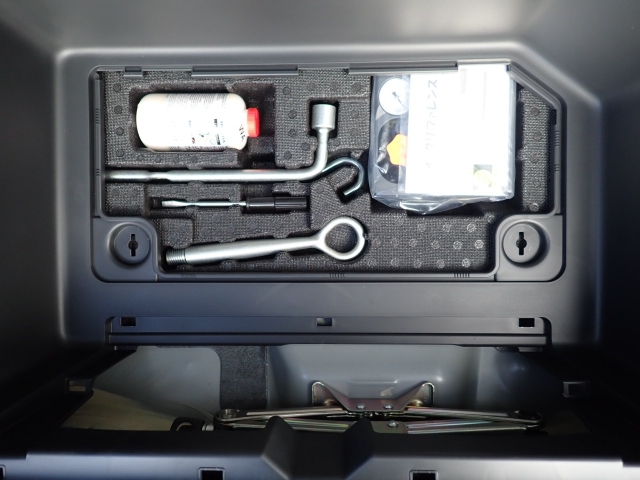 �p���N�C���L�b�g���t���Ă܂�.