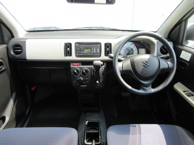 ���O���̐��|�E�K���X�n�{�f�B�R�[�e�B���O��CAR�N���[�j���O���Ǝ҂��{�H�������܂��̂ő�ϐ����B�I���b�N�X�����Ԃł݂͂Ȃ��܂ɉ��K�ȃh���C�u�����񑩁B