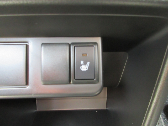 �֗��ȃV�[�g�q�[�^�[���t���Ă��܂�